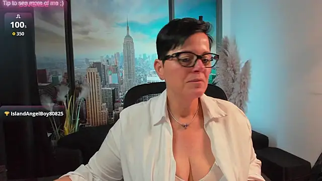 ninarandmann online show from 10.24.25