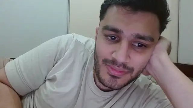 Snapshot of robintoit chatting on 10.09.25 robintoit online show from 10.09.25