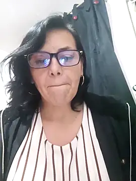 Natasha milf   online show from 02.10.25