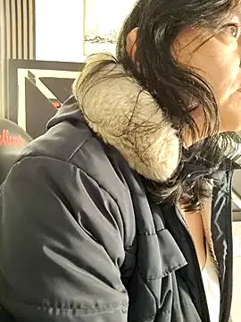 Snapshot of Natasha_milf__ chatting on 10.03.25 Natasha milf online show from 10.03.25