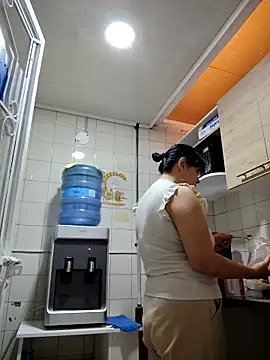 Snapshot of Natasha_milf__ chatting on 11.01.25 Natasha milf online show from 11.01.25