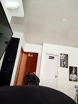 Snapshot of Natasha_milf__ chatting on 11.12.25 Natasha milf online show from 11.12.25