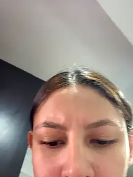 Snapshot of Bonniepark chatting on 10.23.25 Bonniepark online show from 10.23.25