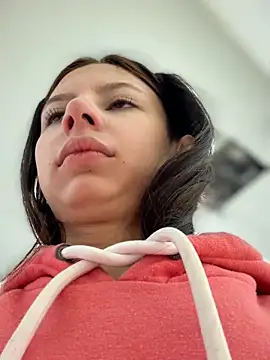 Snapshot of Bonniepark chatting on 10.27.25 Bonniepark online show from 10.27.25