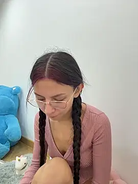 Bonniepark online show from 12.14.25