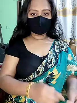 Idhika Paul online show from 02.06.25