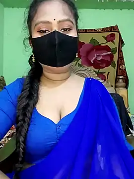 Idhika Paul online show from 02.24.25