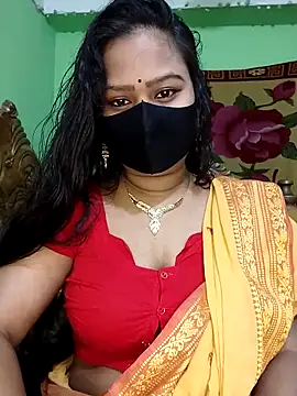 Idhika Paul online show from 03.04.25