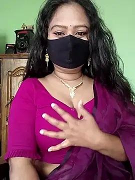 Idhika Paul online show from 03.09.25