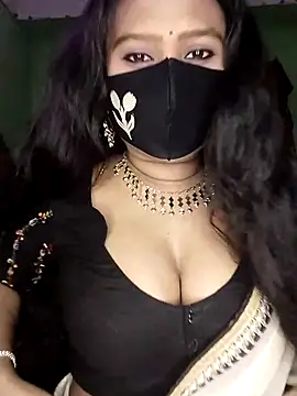 Idhika Paul online show from 03.09.25