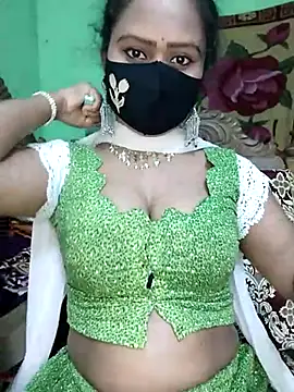 Idhika Paul online show from 03.10.25