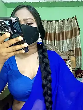 Idhika Paul online show from 03.14.25