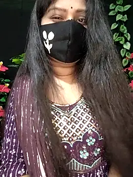 Idhika Paul online show from 10.22.25