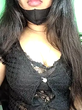 Snapshot of Idhika_Paul chatting on 02.19.26 Idhika Paul online show from 02.19.26