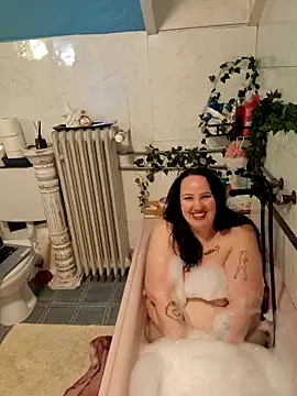 Snapshot of Black_Angel24 chatting on 10.22.25 Black Angel24 online show from 10.22.25