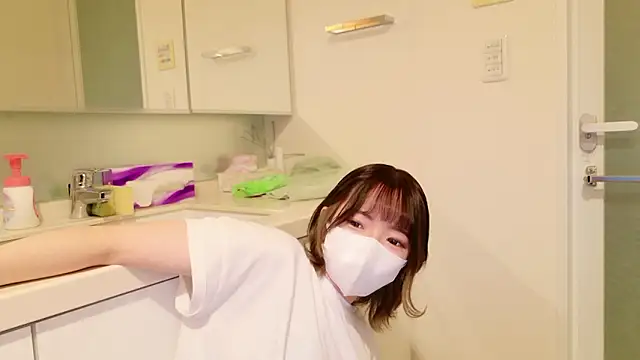 Snapshot of ranran_ch chatting on 10.13.25 ranran ch online show from 10.13.25