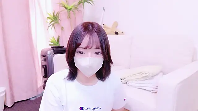 Snapshot of ranran_ch chatting on 11.02.25 ranran ch online show from 11.02.25