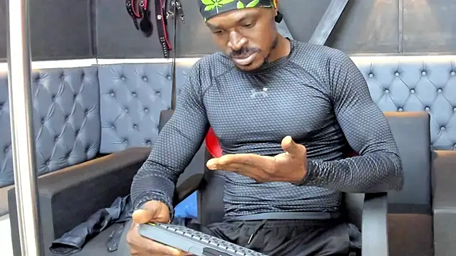 Terrance z online show from 11.30.25