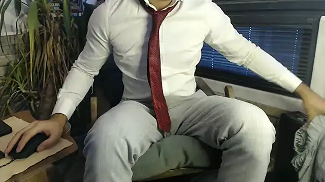 Snapshot of Naughtb0y chatting on 01.23.25 Naughtb0y online show from 01.23.25