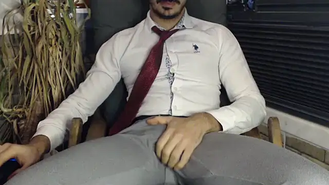 Snapshot of Naughtb0y chatting on 02.23.25 Naughtb0y online show from 02.23.25