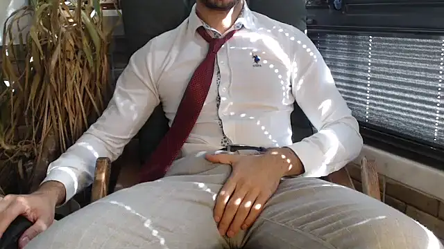 Snapshot of Naughtb0y chatting on 02.24.25 Naughtb0y online show from 02.24.25