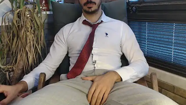 Snapshot of Naughtb0y chatting on 02.26.25 Naughtb0y online show from 02.26.25