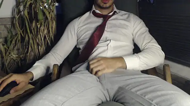 Snapshot of Naughtb0y chatting on 03.18.25 Naughtb0y online show from 03.18.25