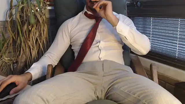 Snapshot of Naughtb0y chatting on 03.19.25 Naughtb0y online show from 03.19.25