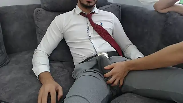 Snapshot of Naughtb0y chatting on 09.18.25 Naughtb0y online show from 09.18.25