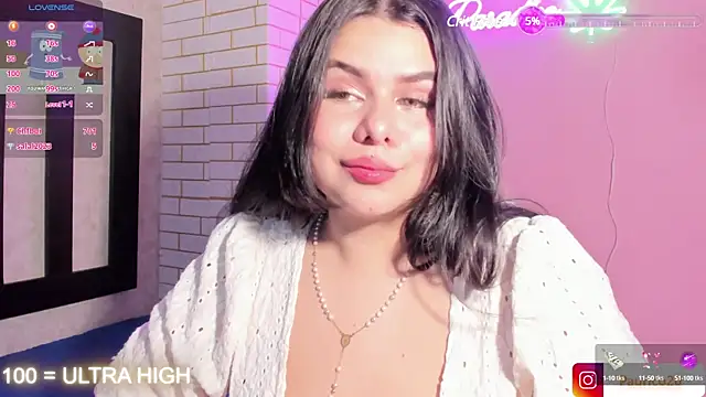 Snapshot of Putipaula3 chatting on 12.28.24 Putipaula3 online show from 12.28.24