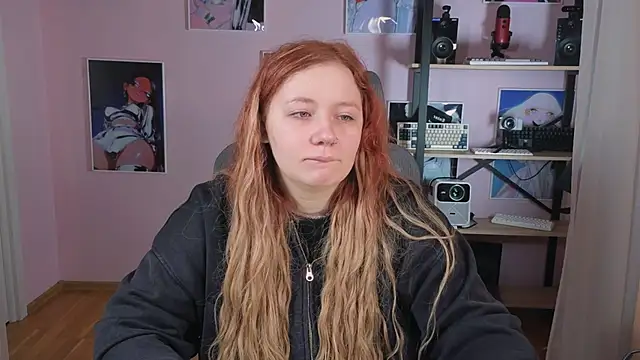 Snapshot of carolina_elf chatting on 01.16.26 carolina elf online show from 01.16.26