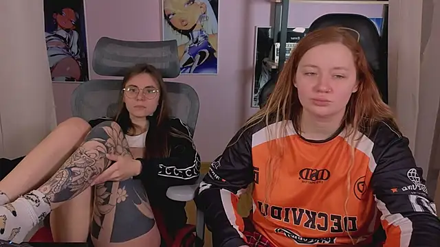 Snapshot of carolina_elf chatting on 02.01.26 carolina elf online show from 02.01.26