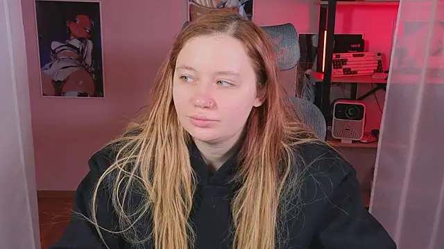 Snapshot of carolina_elf chatting on 02.28.26 carolina elf online show from 02.28.26