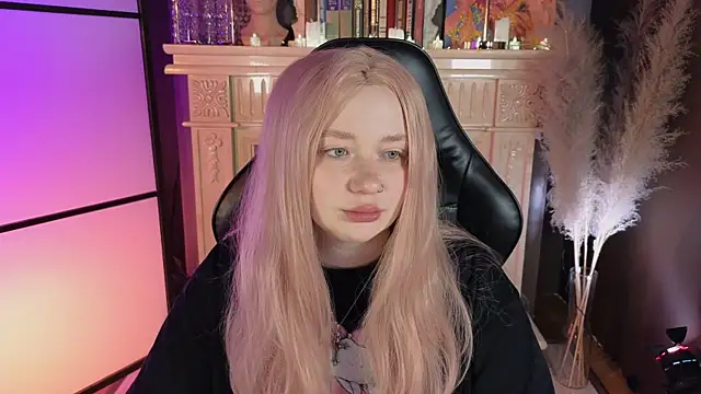 carolina elf online show from 03.29.26