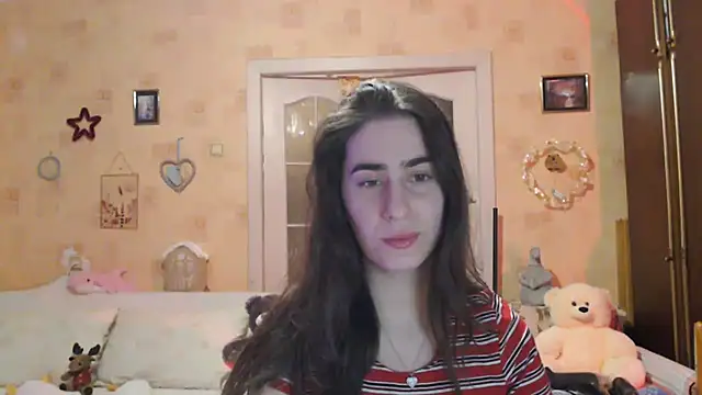 Snapshot of INELIKA chatting on 11.09.25 INELIKA online show from 11.09.25