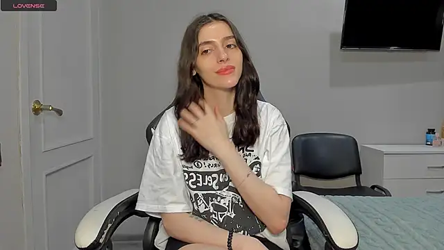 broosnica1 online show from 12.23.25