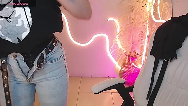 ViolettaHotLatin  online show from 09.10.25