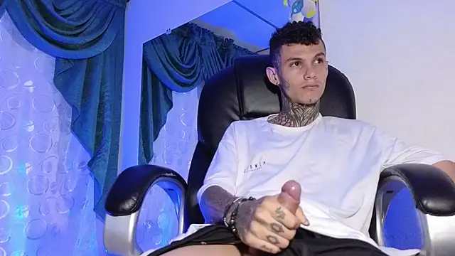Stuart Boy  online show from 02.19.25