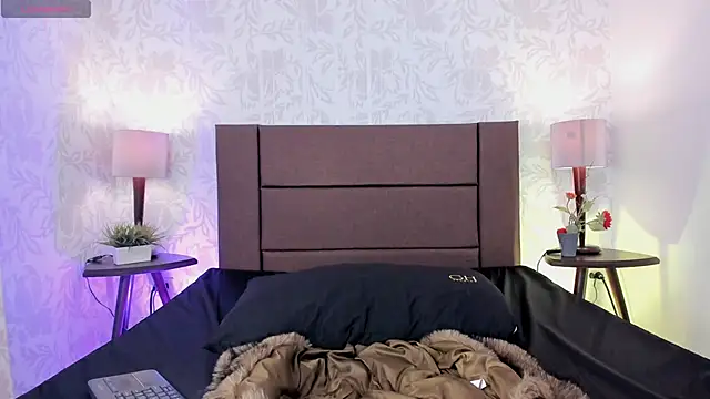 xenia golden online show from 10.18.25