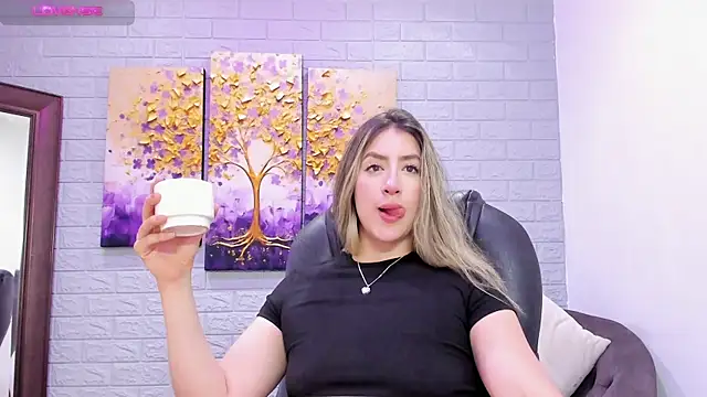  AlejaCruz  online show from 04.07.26