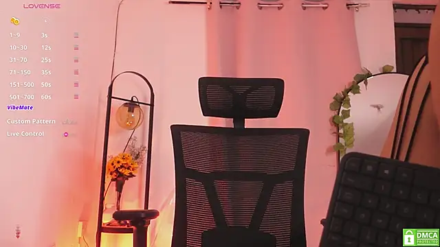 Miranditta online show from 02.12.26