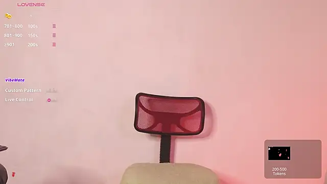 Snapshot of Miranditta chatting on 05.23.26 Miranditta online show from 05.23.26