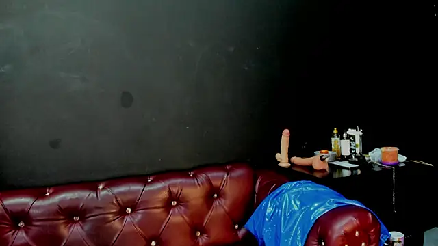 Charlotte  Brown  online show from 01.06.25