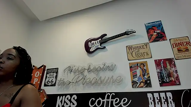 Charlotte  Brown  online show from 01.30.25