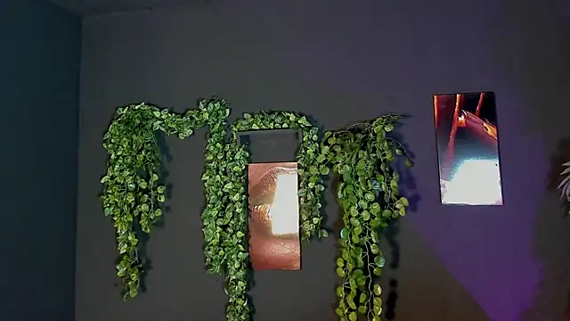 Charlotte  Brown  online show from 03.04.25