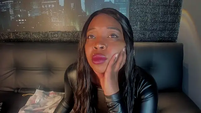 Charlotte  Brown  online show from 10.03.25