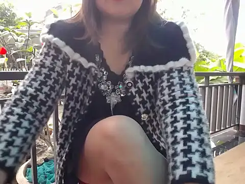 Snapshot of Nanaly_Sweet chatting on 02.05.25 Nanaly Sweet online show from 02.05.25