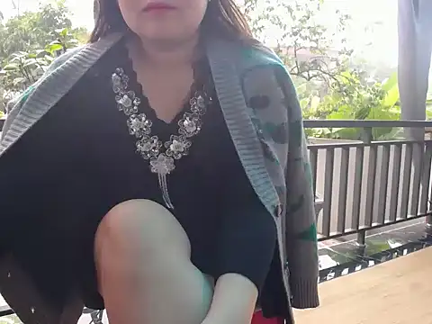 Snapshot of Nanaly_Sweet chatting on 02.27.25 Nanaly Sweet online show from 02.27.25