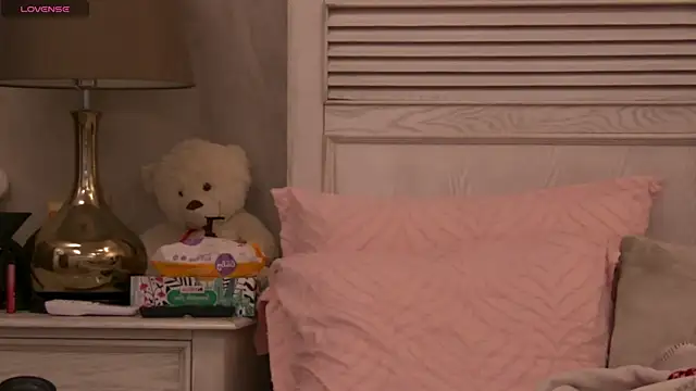 GinaMence online show from 01.19.25