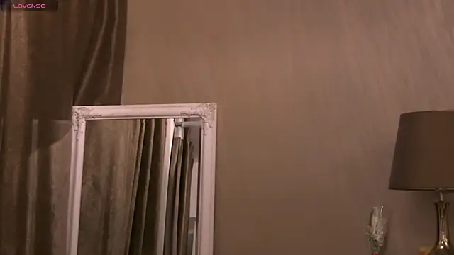 GinaMence online show from 03.01.25